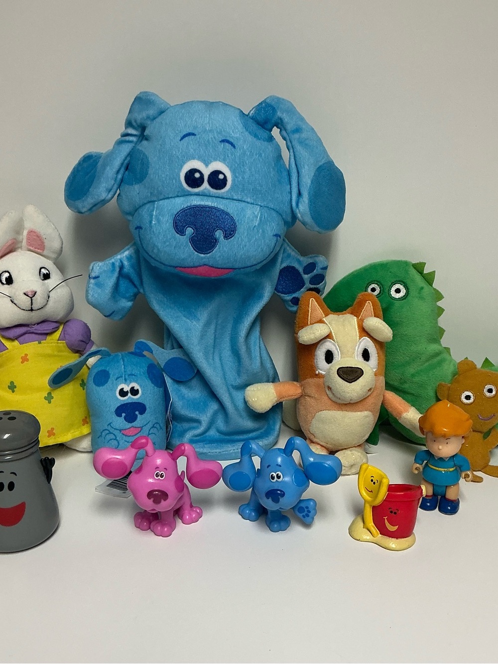Children's TV Show Characters- Plush & Figures- Blue's Clues, Bluey, Peppa Pig
